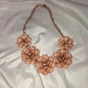 {NWOT} BLUSH NECKLACE 🌷